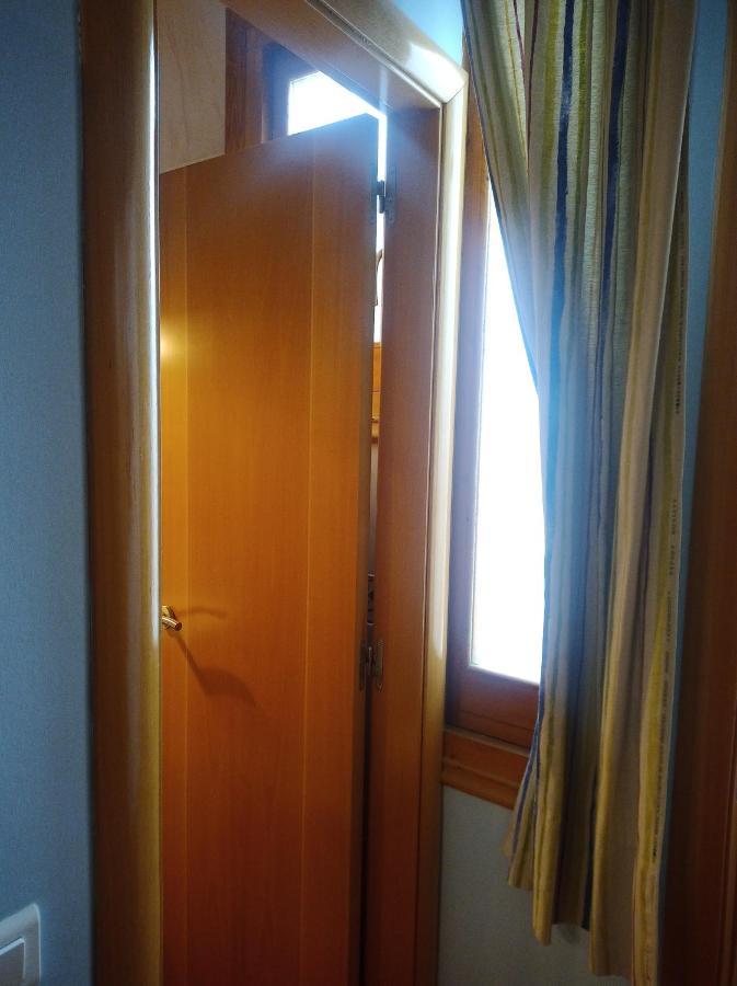 Hotel La Botiga Prades Δωμάτιο φωτογραφία